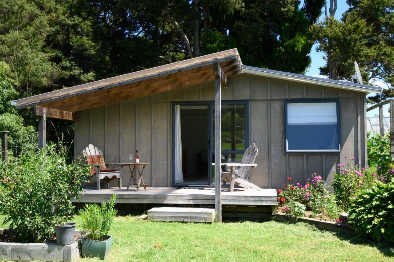 Вілла The Hen House Kaipara Flats Екстер'єр фото